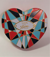 Load image into Gallery viewer, LEONE - Chocolate - Heart box &lt;3